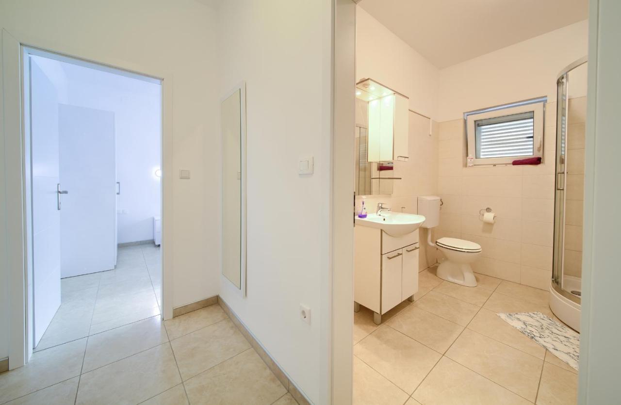 Apartmani Mara Matic Малинська Екстер'єр фото