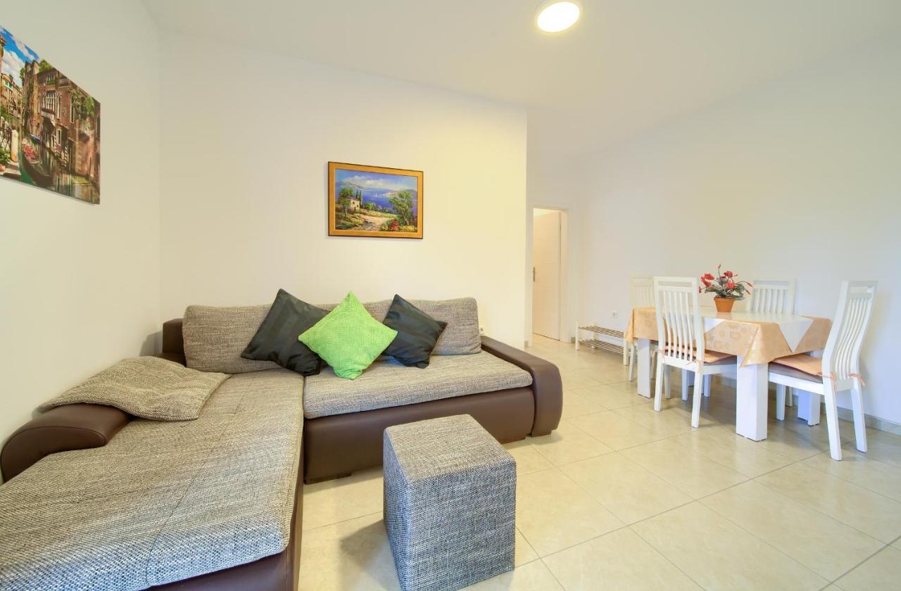 Apartmani Mara Matic Малинська Екстер'єр фото