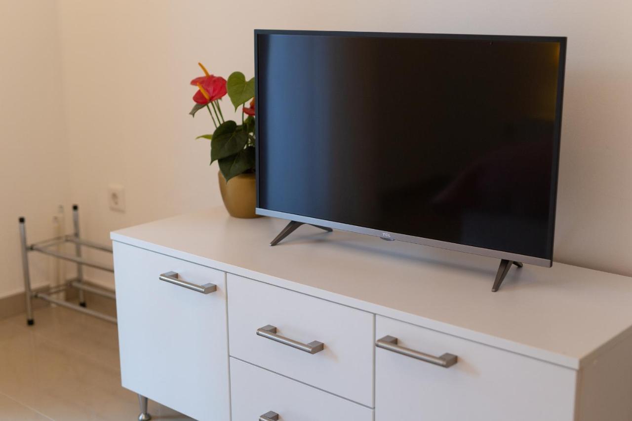 Apartmani Mara Matic Малинська Екстер'єр фото
