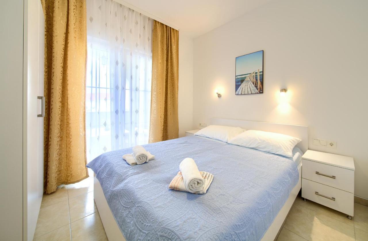 Apartmani Mara Matic Малинська Екстер'єр фото