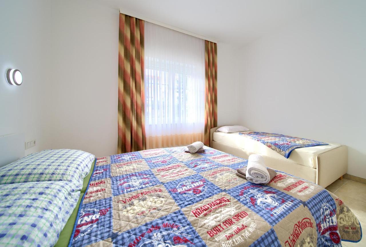 Apartmani Mara Matic Малинська Екстер'єр фото