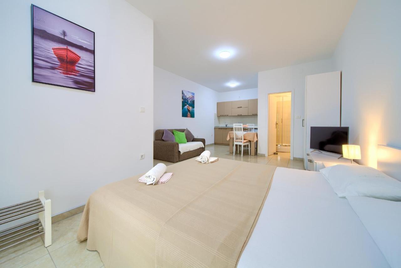 Apartmani Mara Matic Малинська Екстер'єр фото